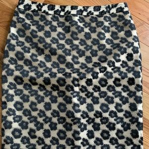 Ann Taylor skirt. NWOT.